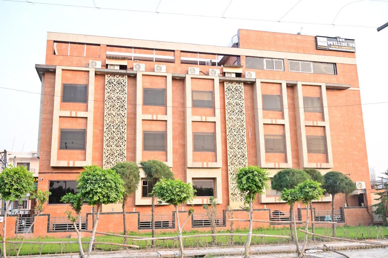 The Dwelling Inn Greater Noida Kültér fotó
