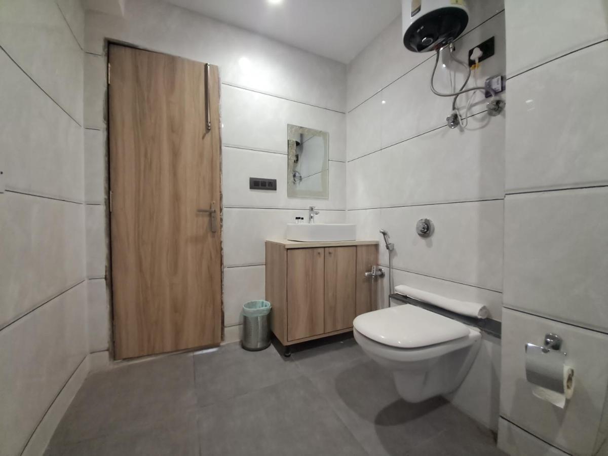The Dwelling Inn Greater Noida Kültér fotó
